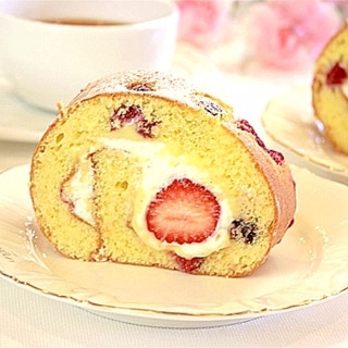 【ママパン】苺のロールケーキ